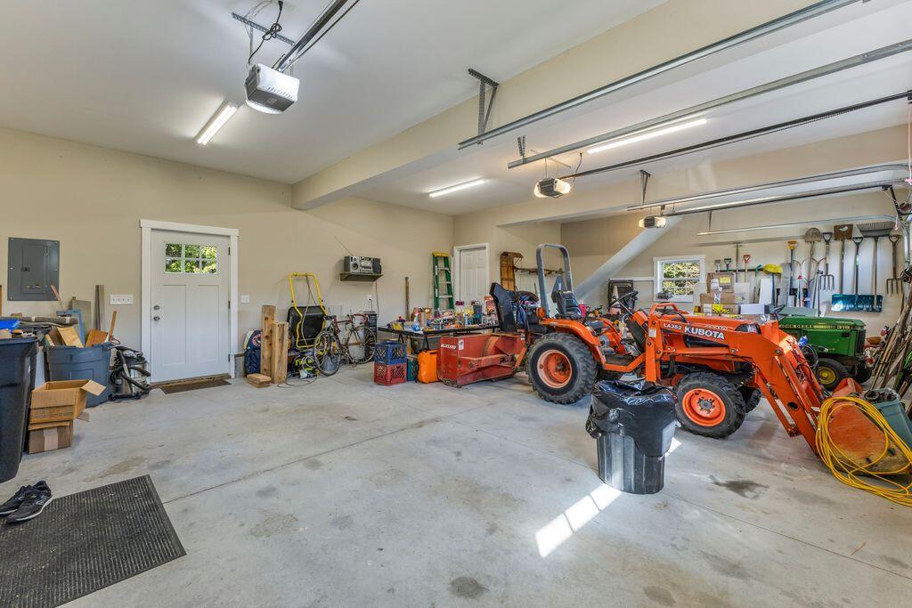 18 Laura Whitney Drive North Yarmouth ME 04097