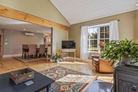 18 Laura Whitney Drive North Yarmouth ME 04097