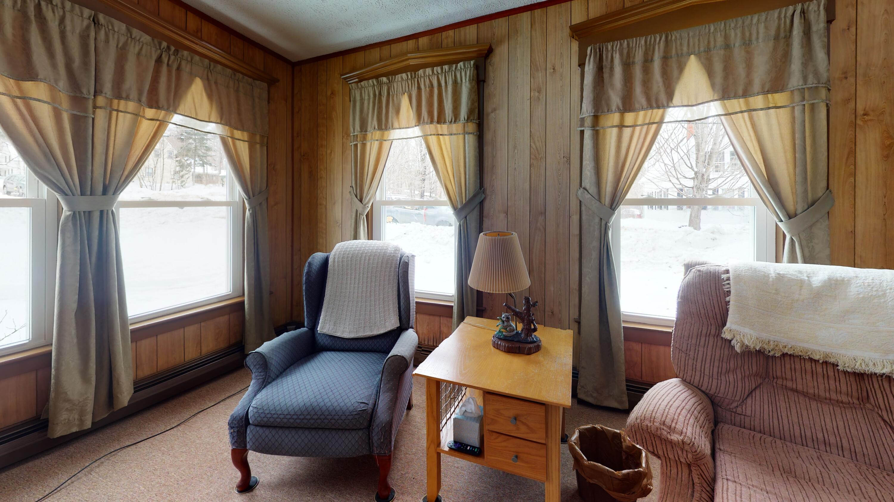 46 Maple Street Monmouth ME 04259