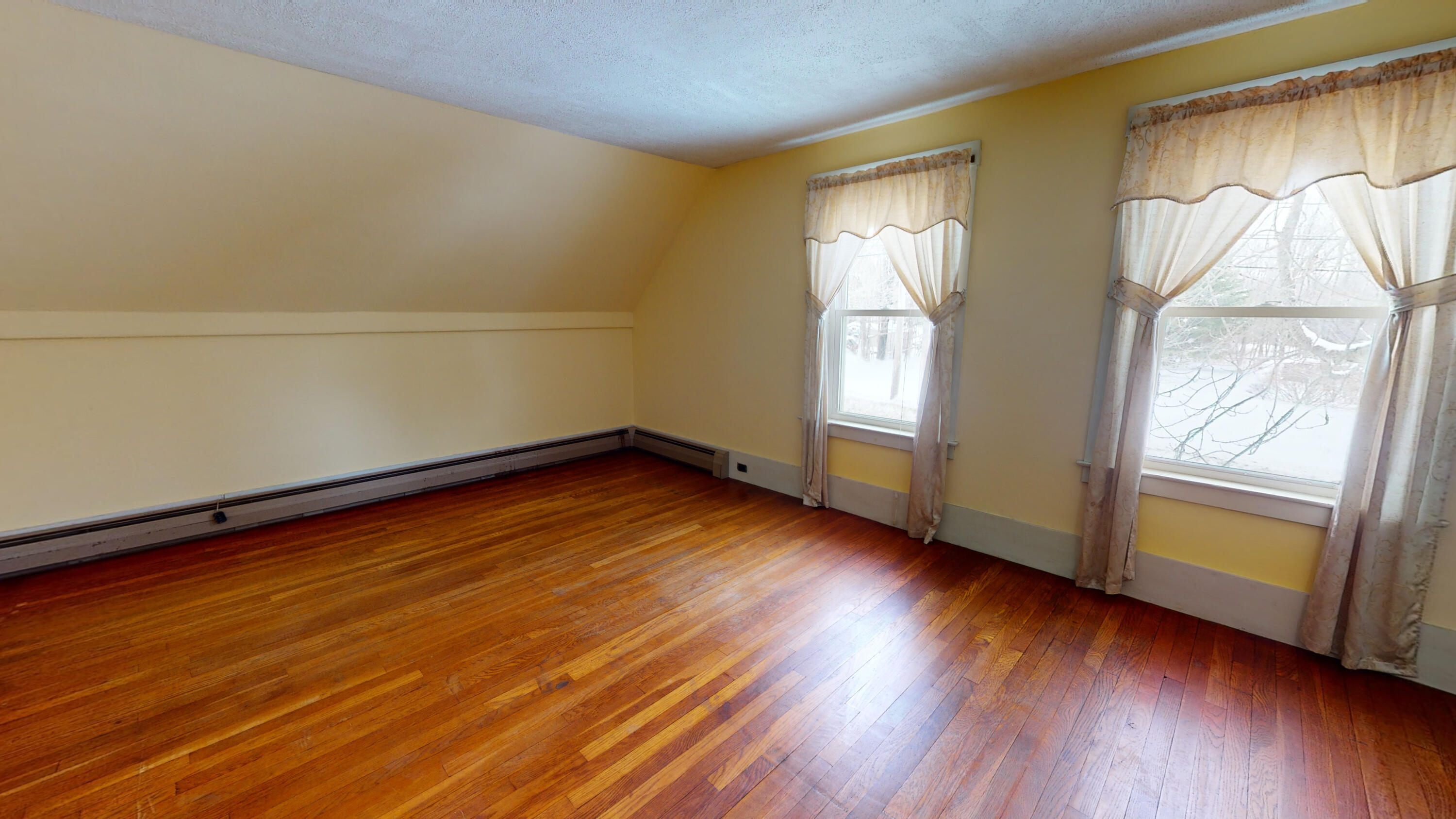 46 Maple Street Monmouth ME 04259