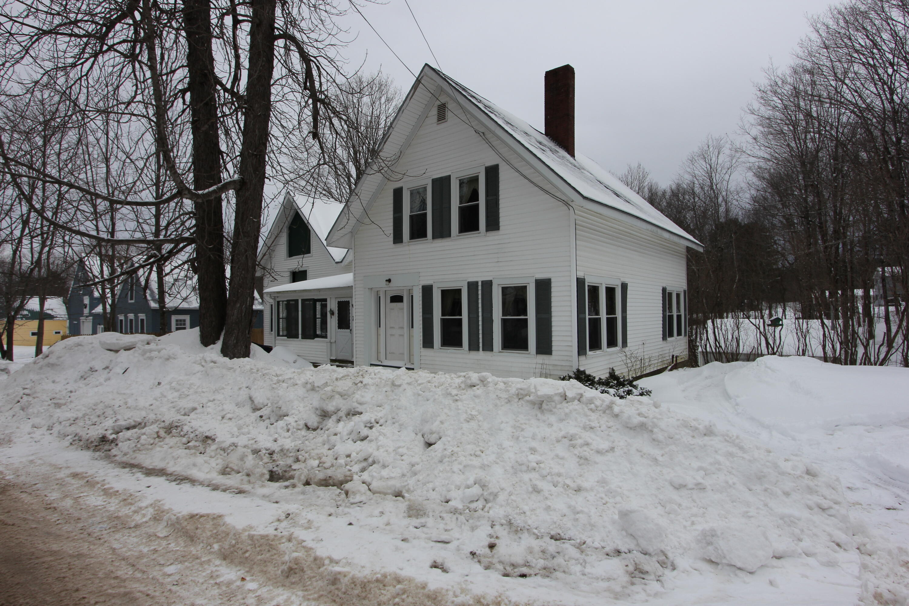 46 Maple Street Monmouth ME 04259