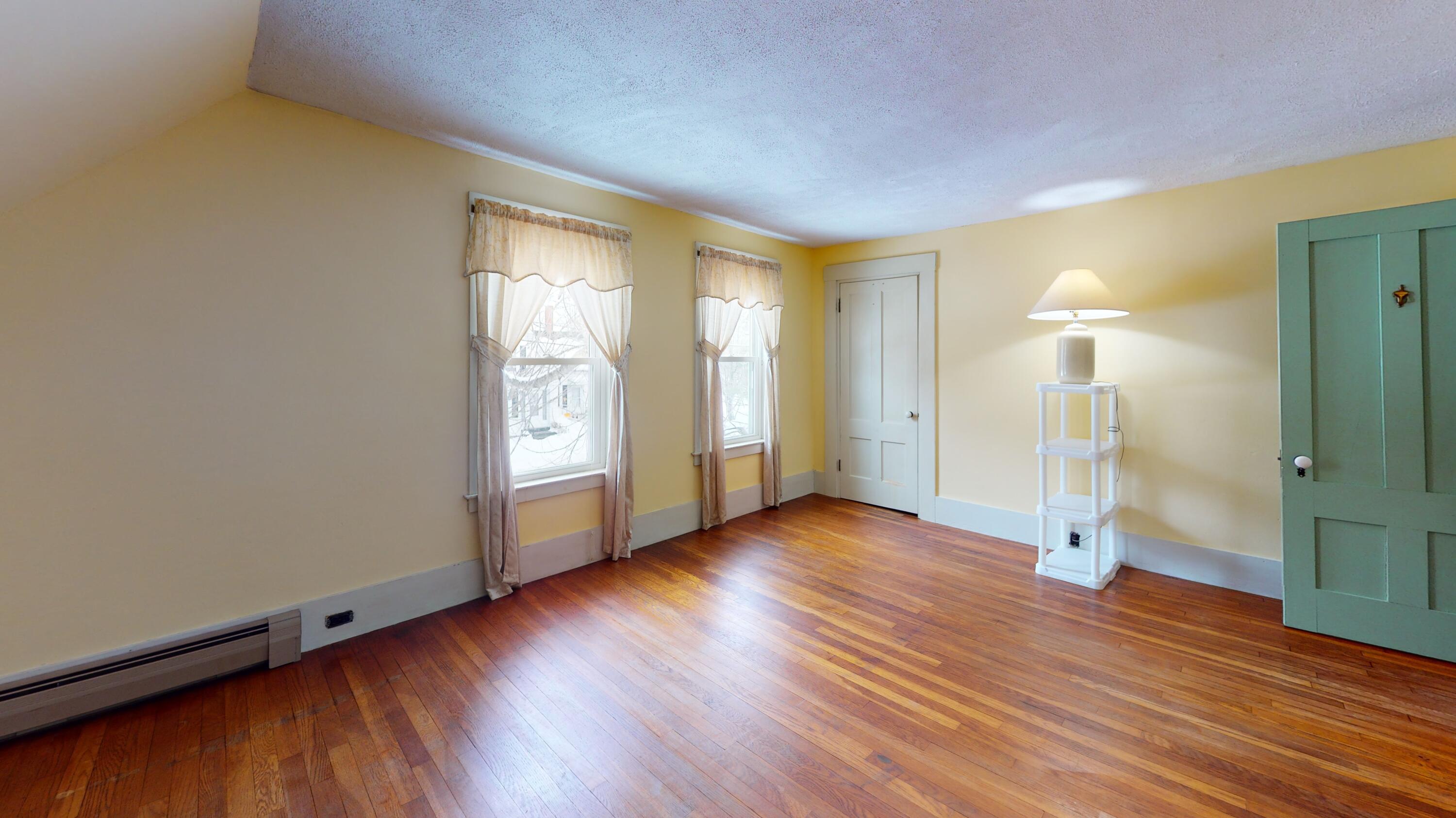 46 Maple Street Monmouth ME 04259