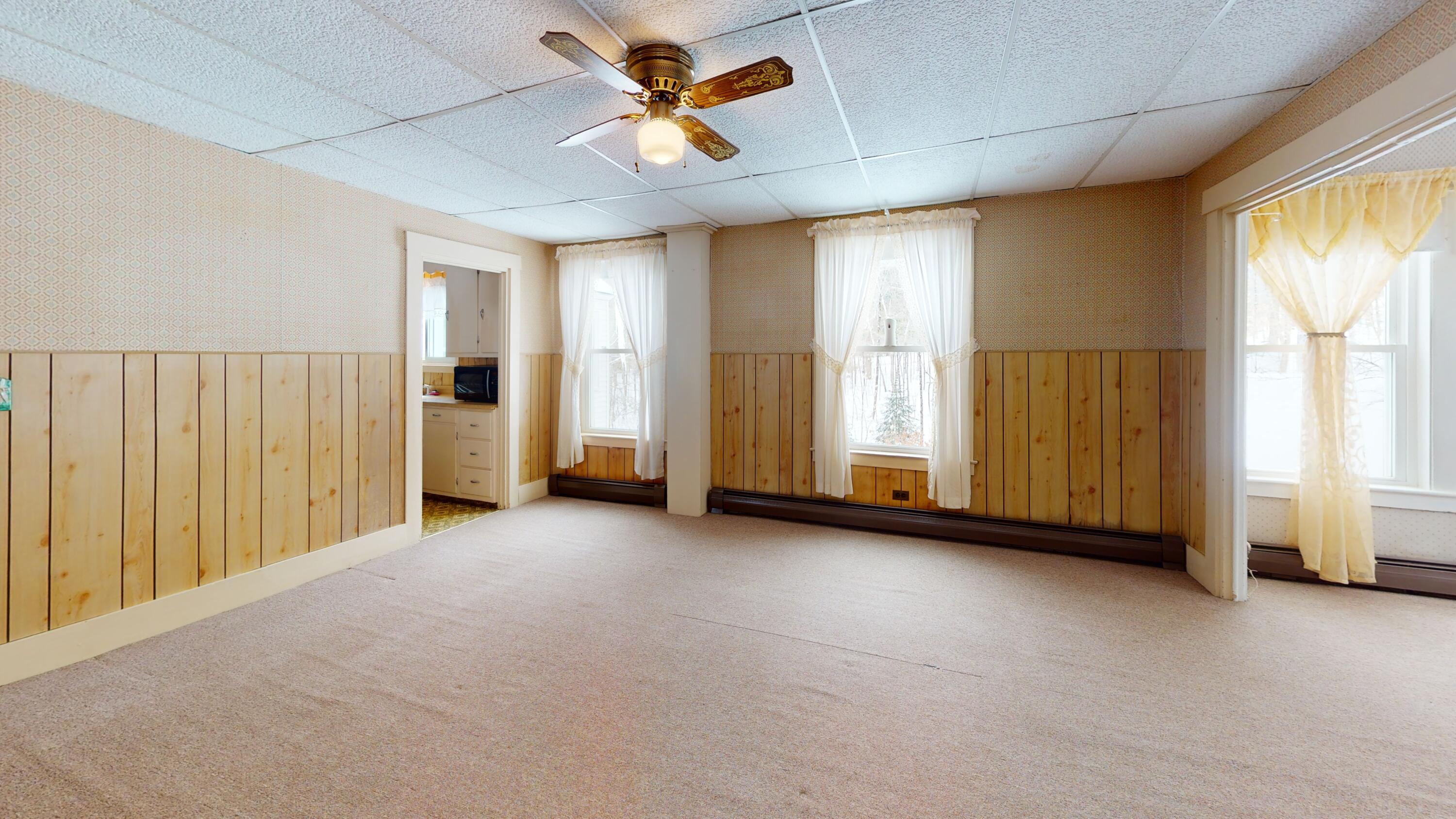 46 Maple Street Monmouth ME 04259