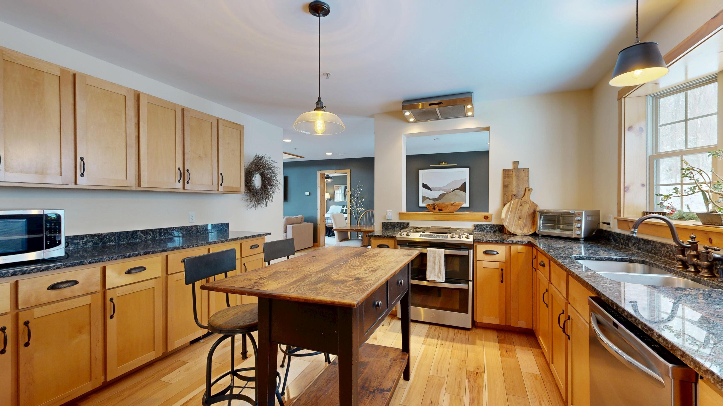 126 Glades View Avenue Newry ME 04261