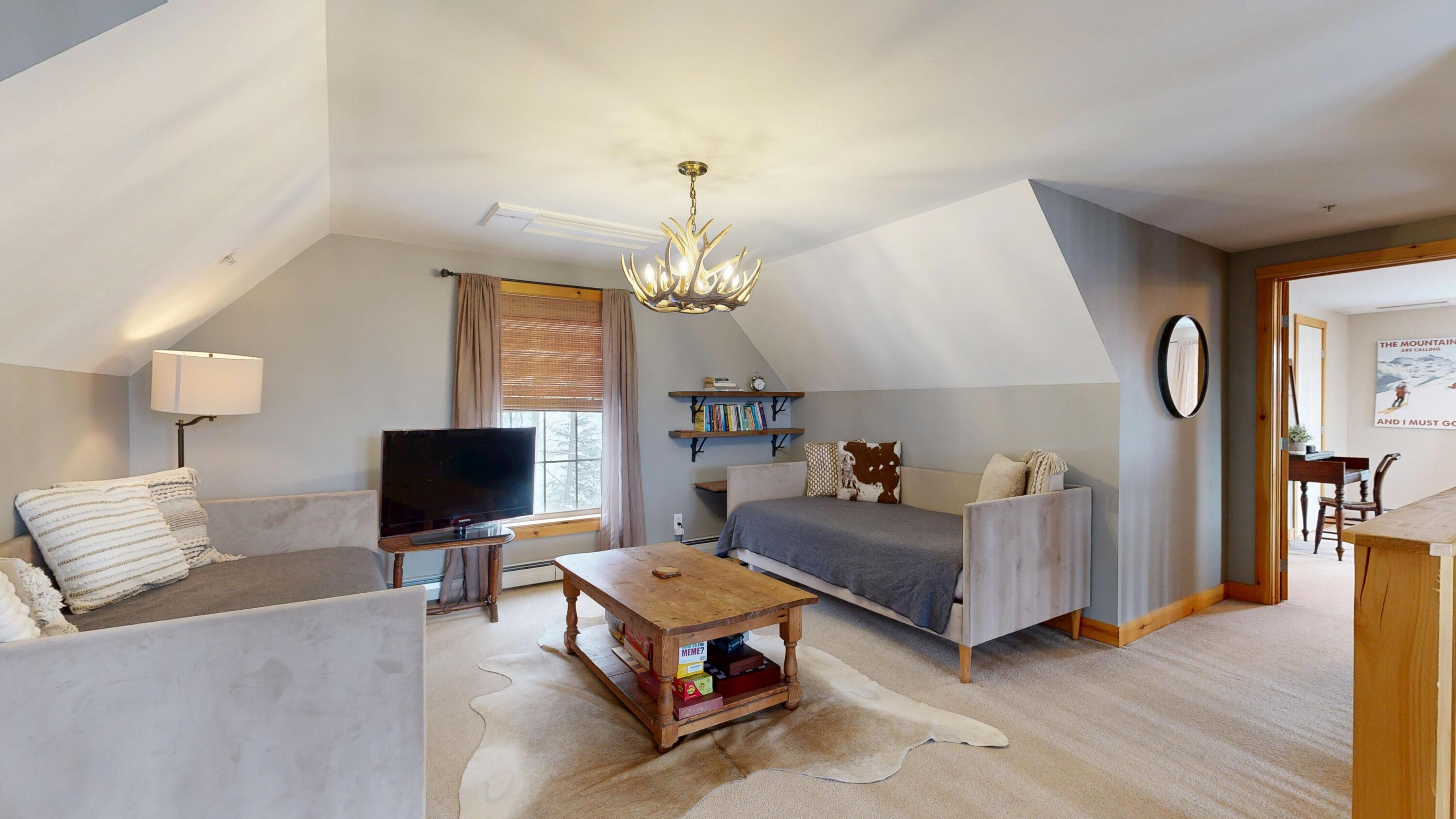 126 Glades View Avenue Newry ME 04261