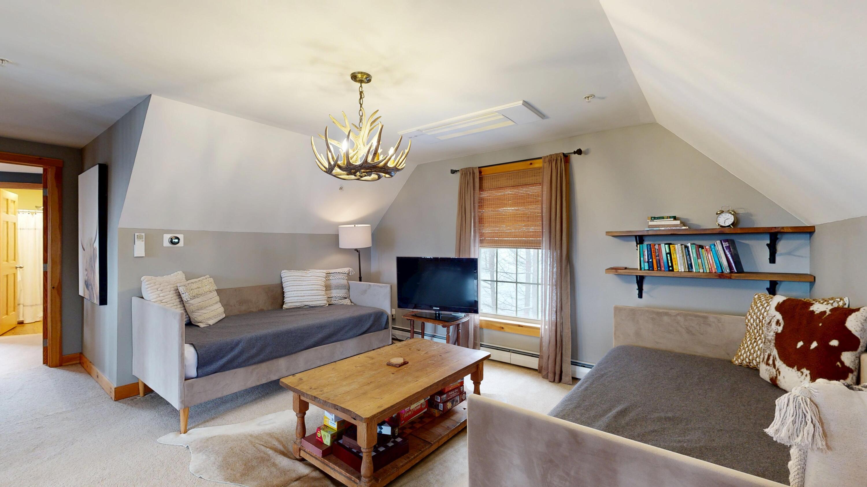 126 Glades View Avenue Newry ME 04261