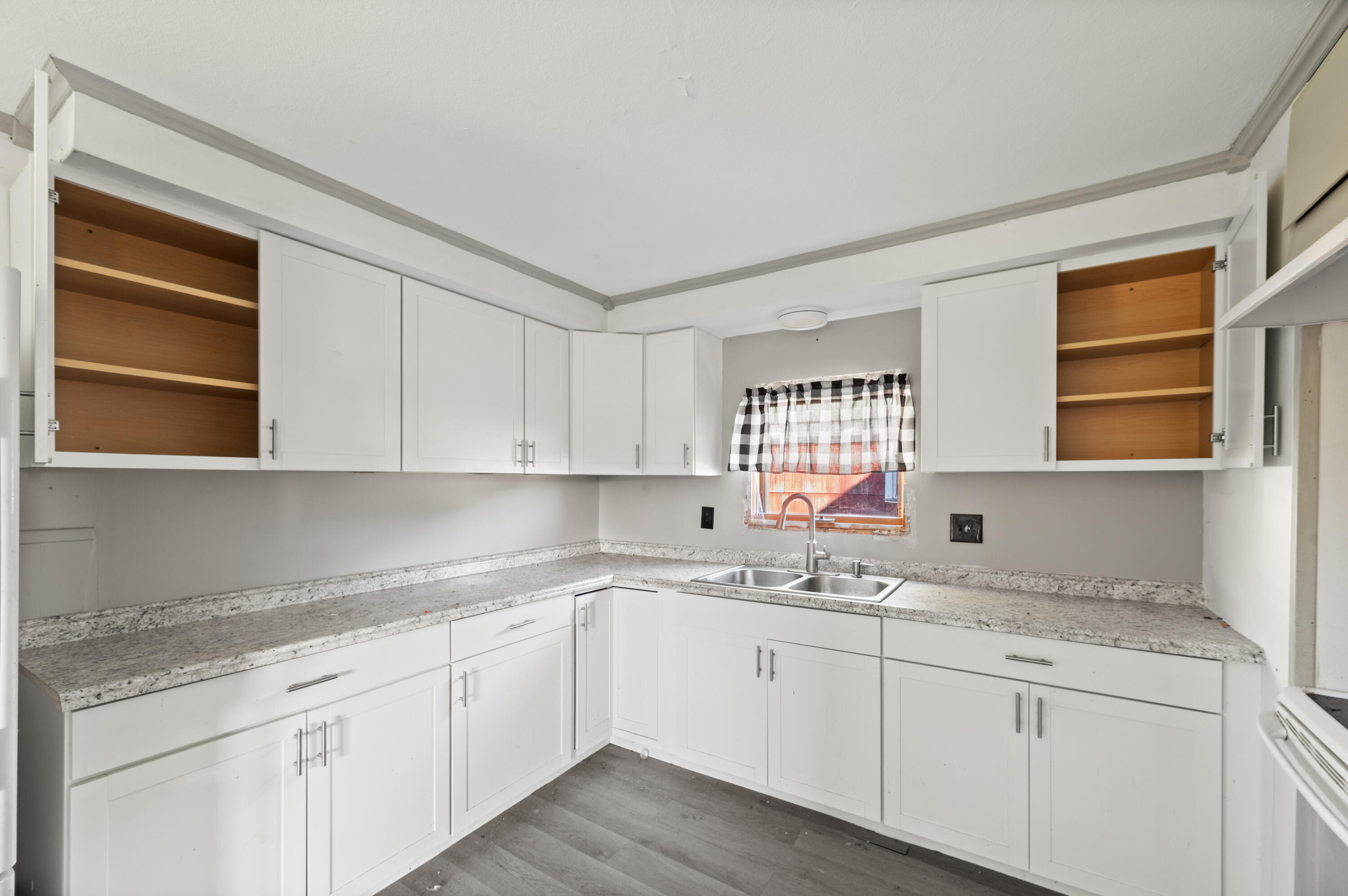 484 W River Road Augusta ME 04330