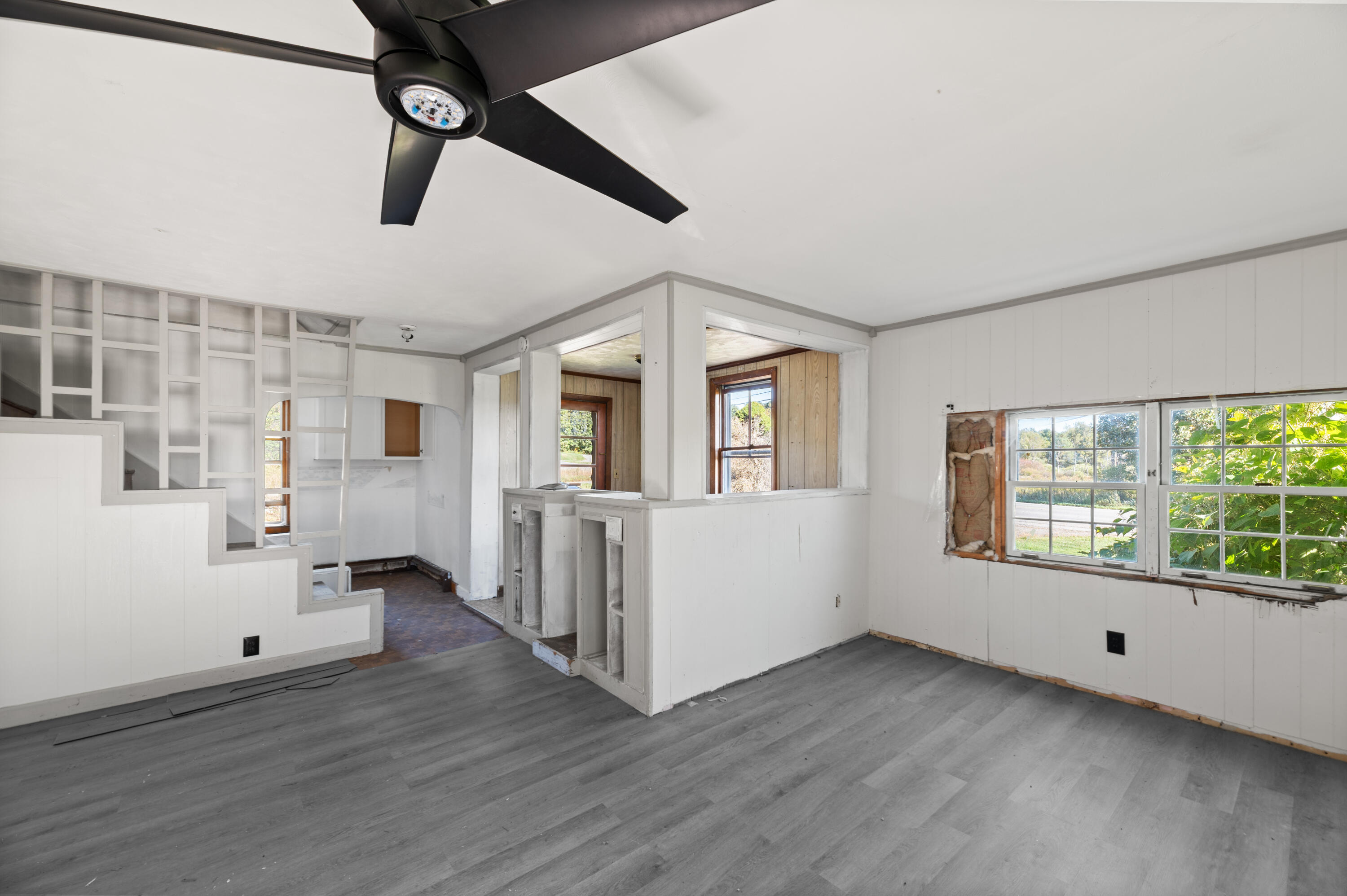 484 W River Road Augusta ME 04330