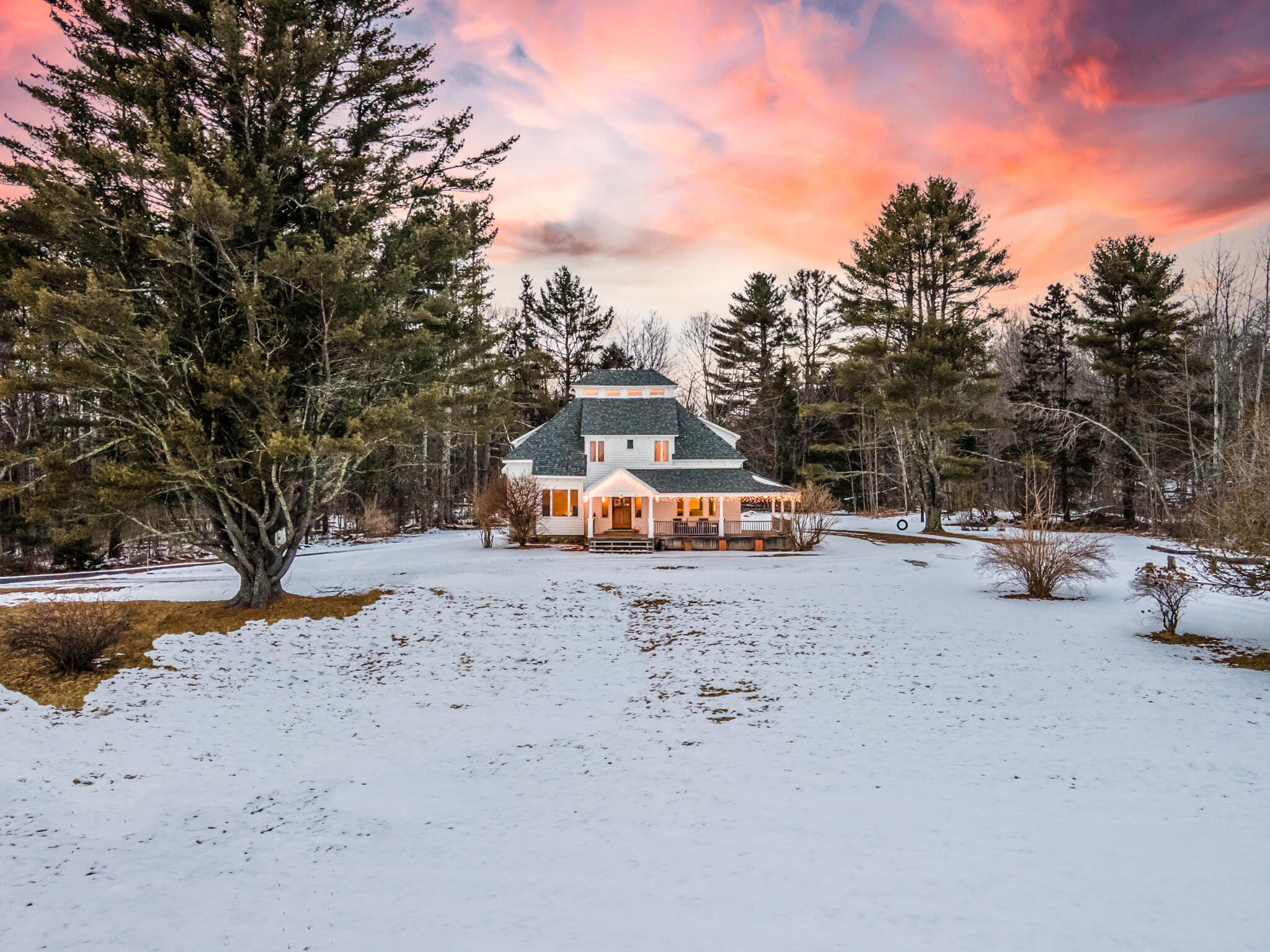 26 Old Searsport Avenue Belfast ME 04915