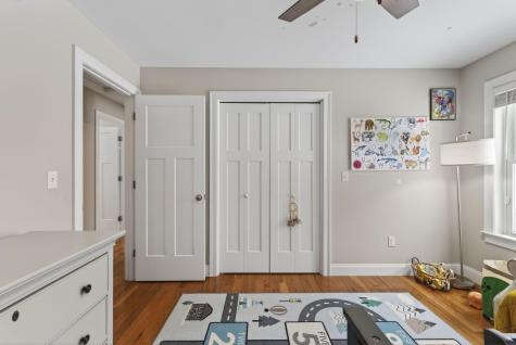 12 Robinson Road Scarborough ME 04074