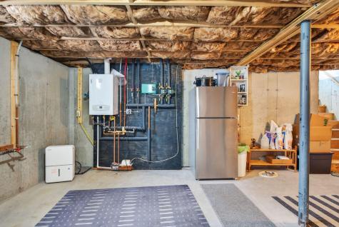 12 Robinson Road Scarborough ME 04074