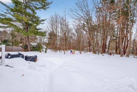 12 Robinson Road Scarborough ME 04074