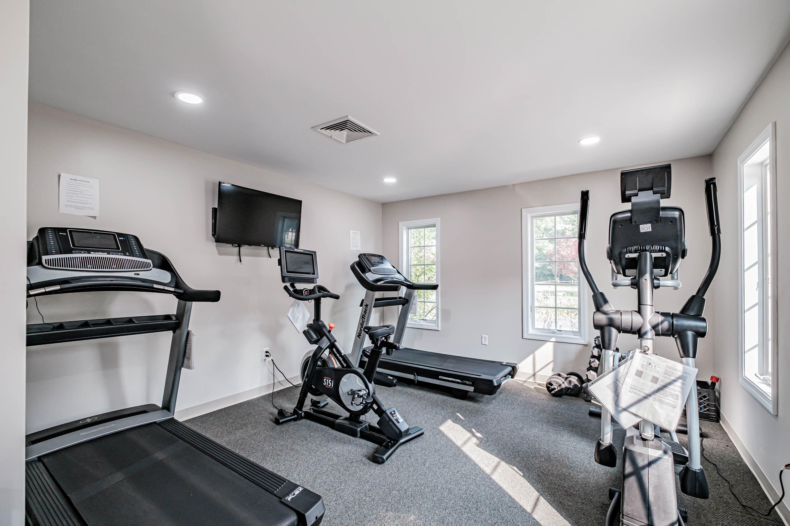 2 Windsor Drive Alfred ME 04002