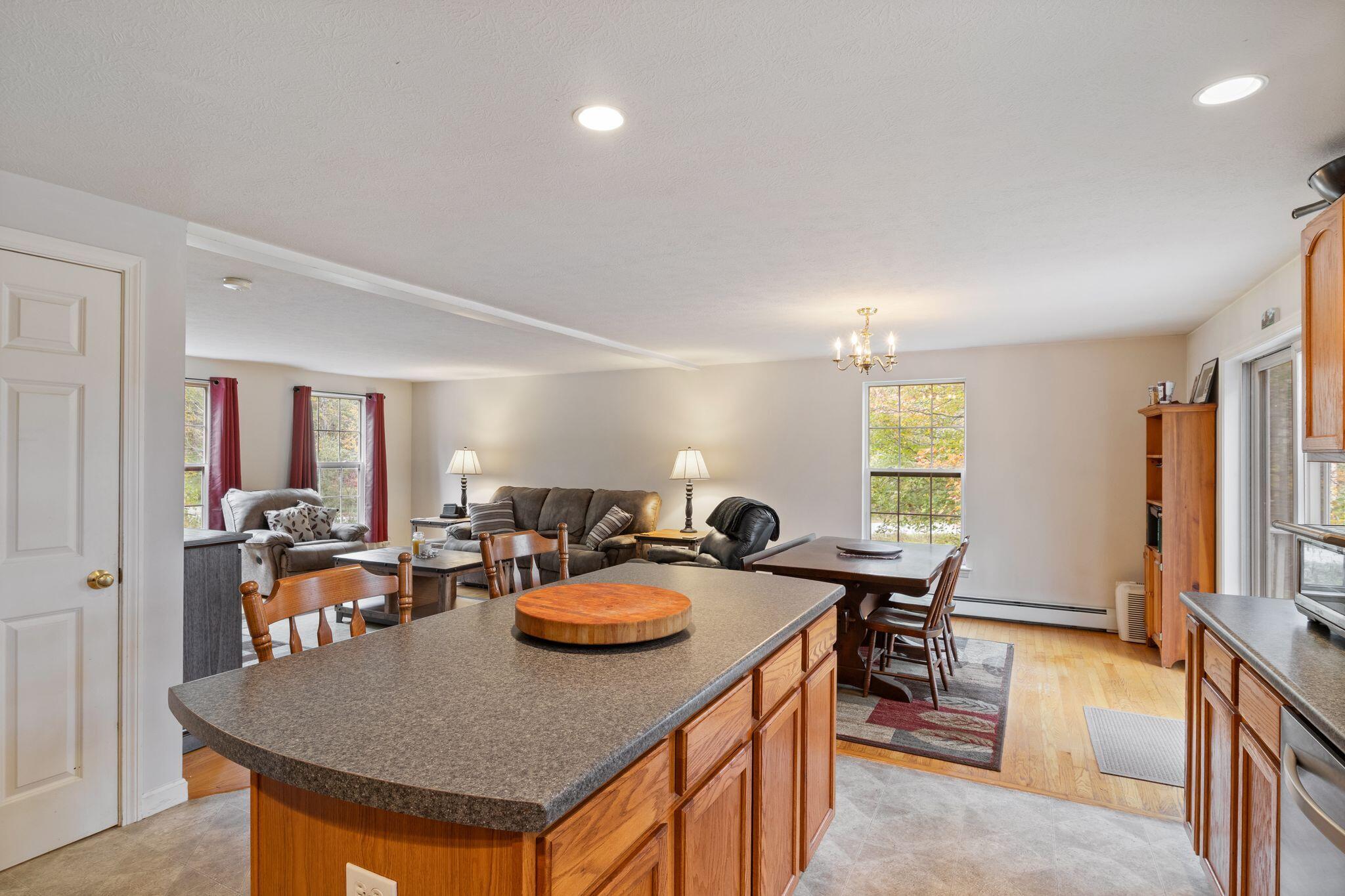 17 Fox Track Buxton ME 04093