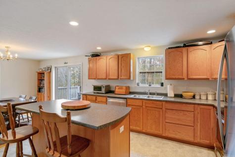 17 Fox Track Buxton ME 04093