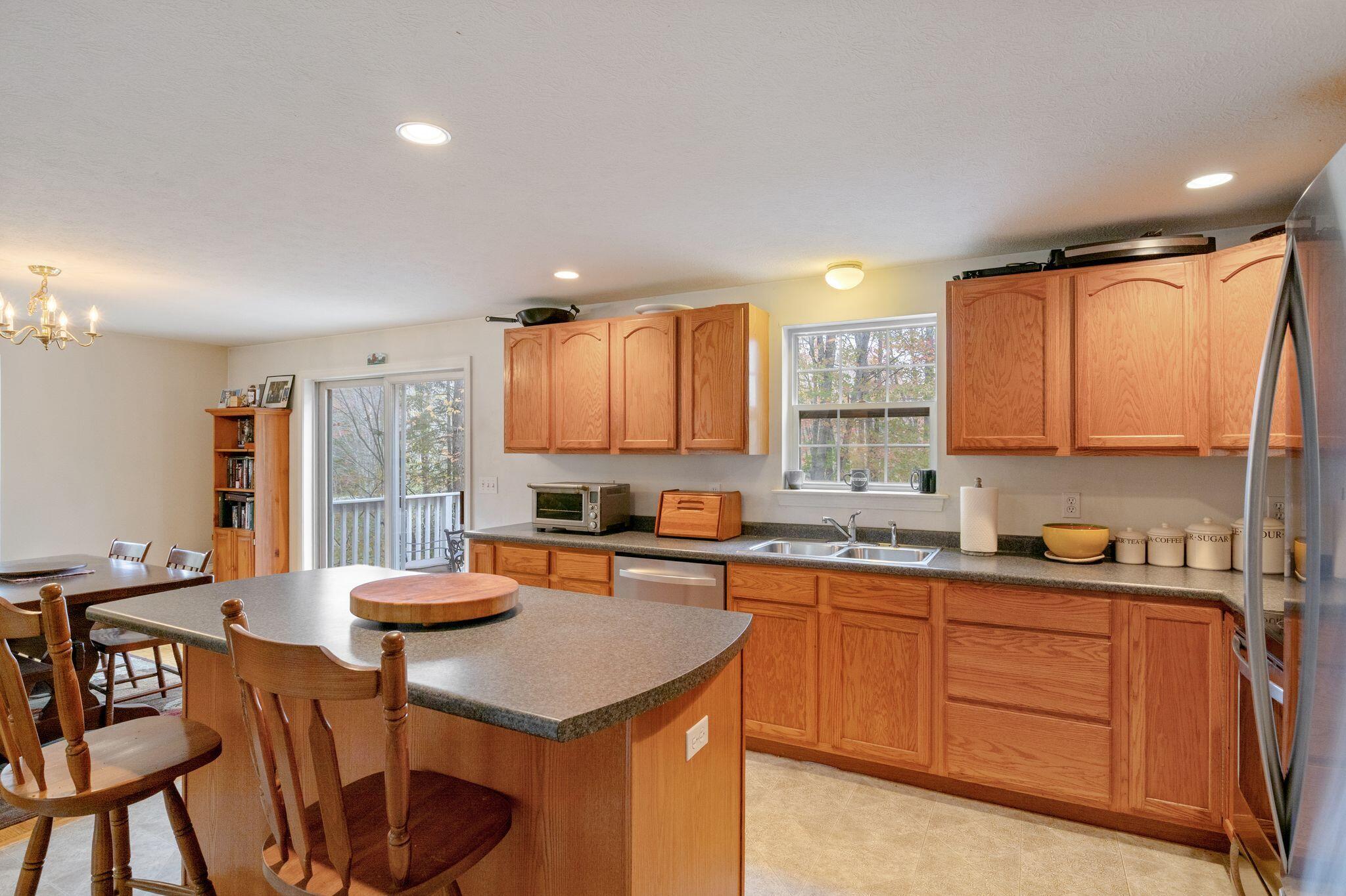 17 Fox Track Buxton ME 04093