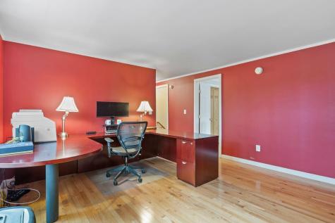 17 Fox Track Buxton ME 04093