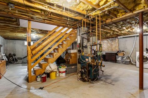 17 Fox Track Buxton ME 04093