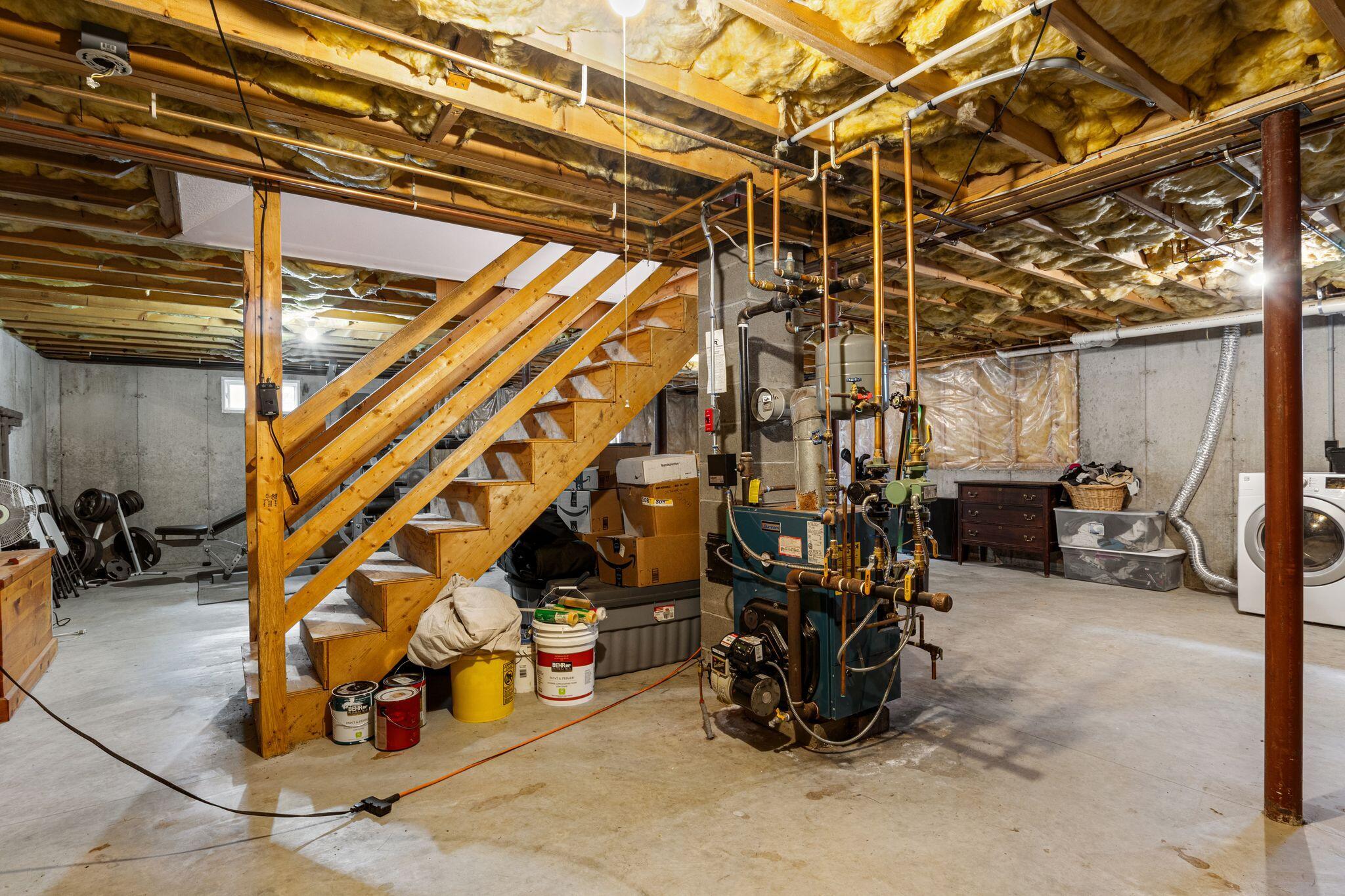 17 Fox Track Buxton ME 04093