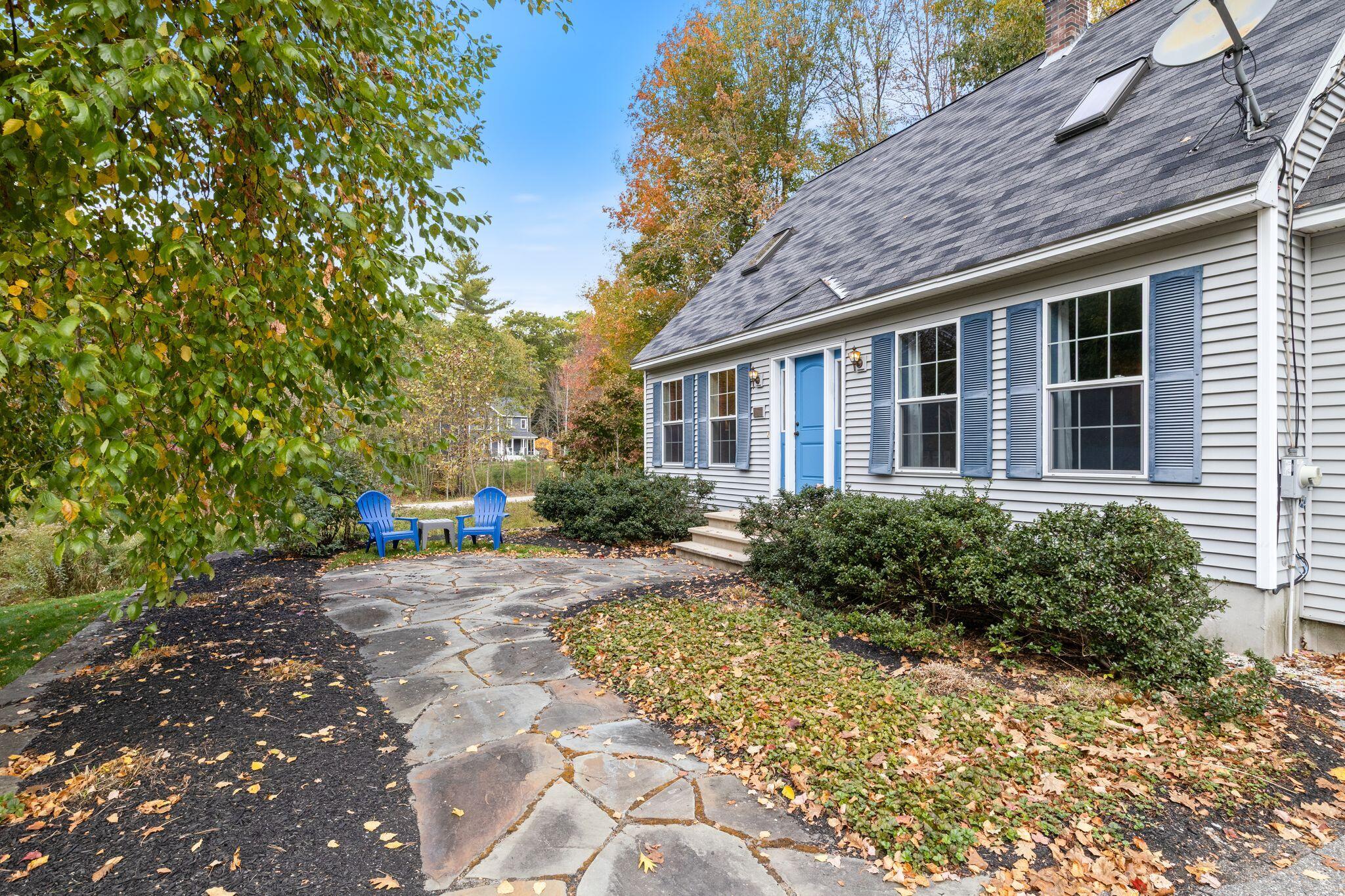 17 Fox Track Buxton ME 04093