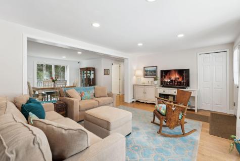 8 Jason Road New Gloucester ME 04260