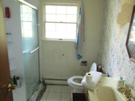 201 Belvedere Road Damariscotta ME 04543