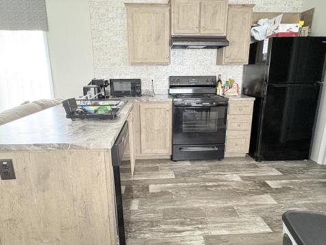 16 R.w. Macleod Lane Belfast ME 04915