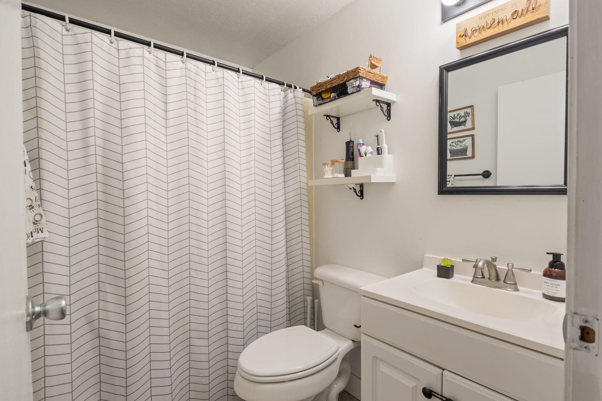 91 Bennett Road New Gloucester ME 04260