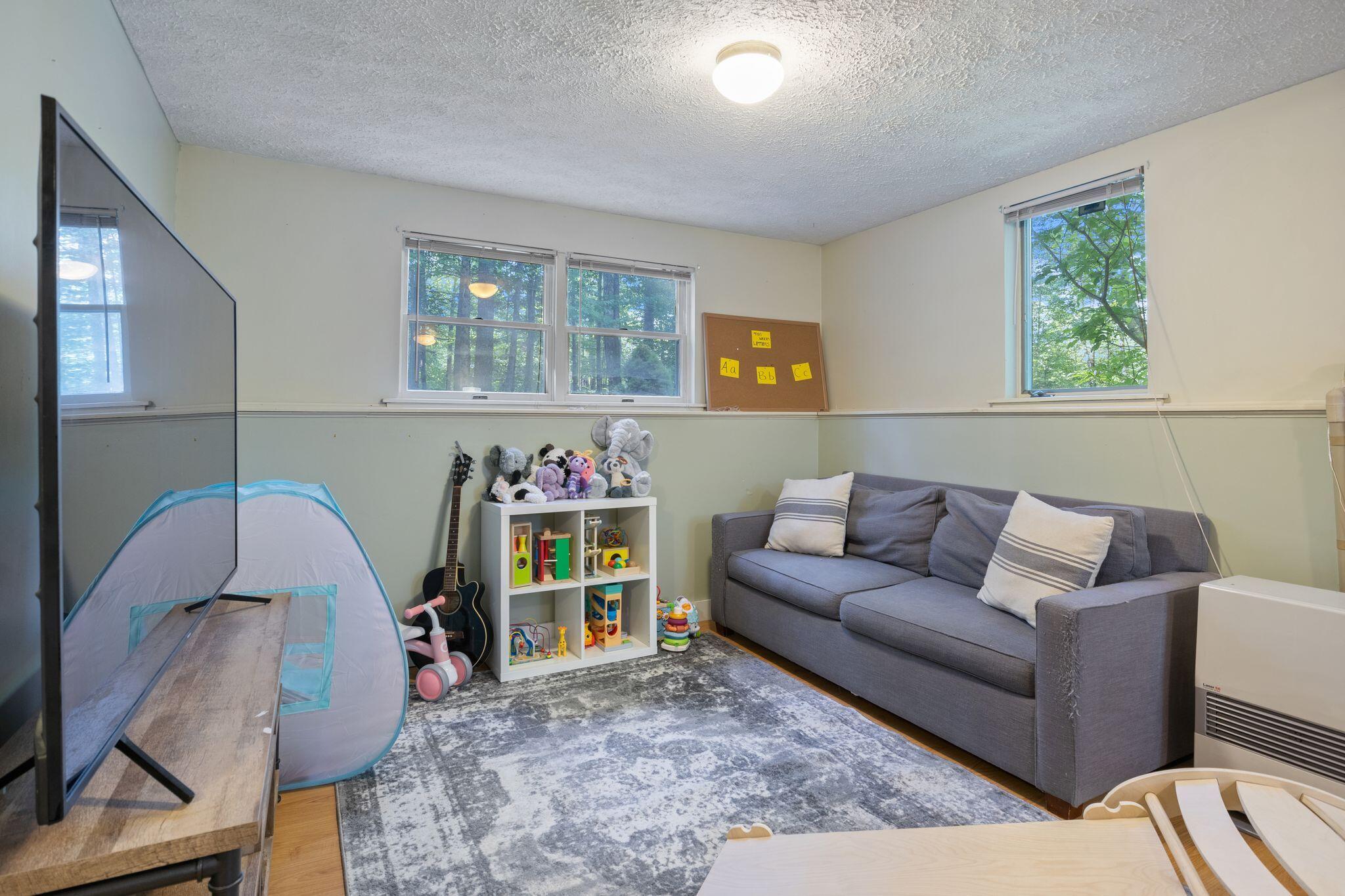 91 Bennett Road New Gloucester ME 04260