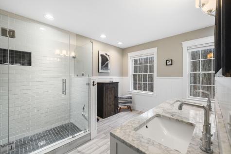 14 Lawrence Lane Kennebunk ME 04043