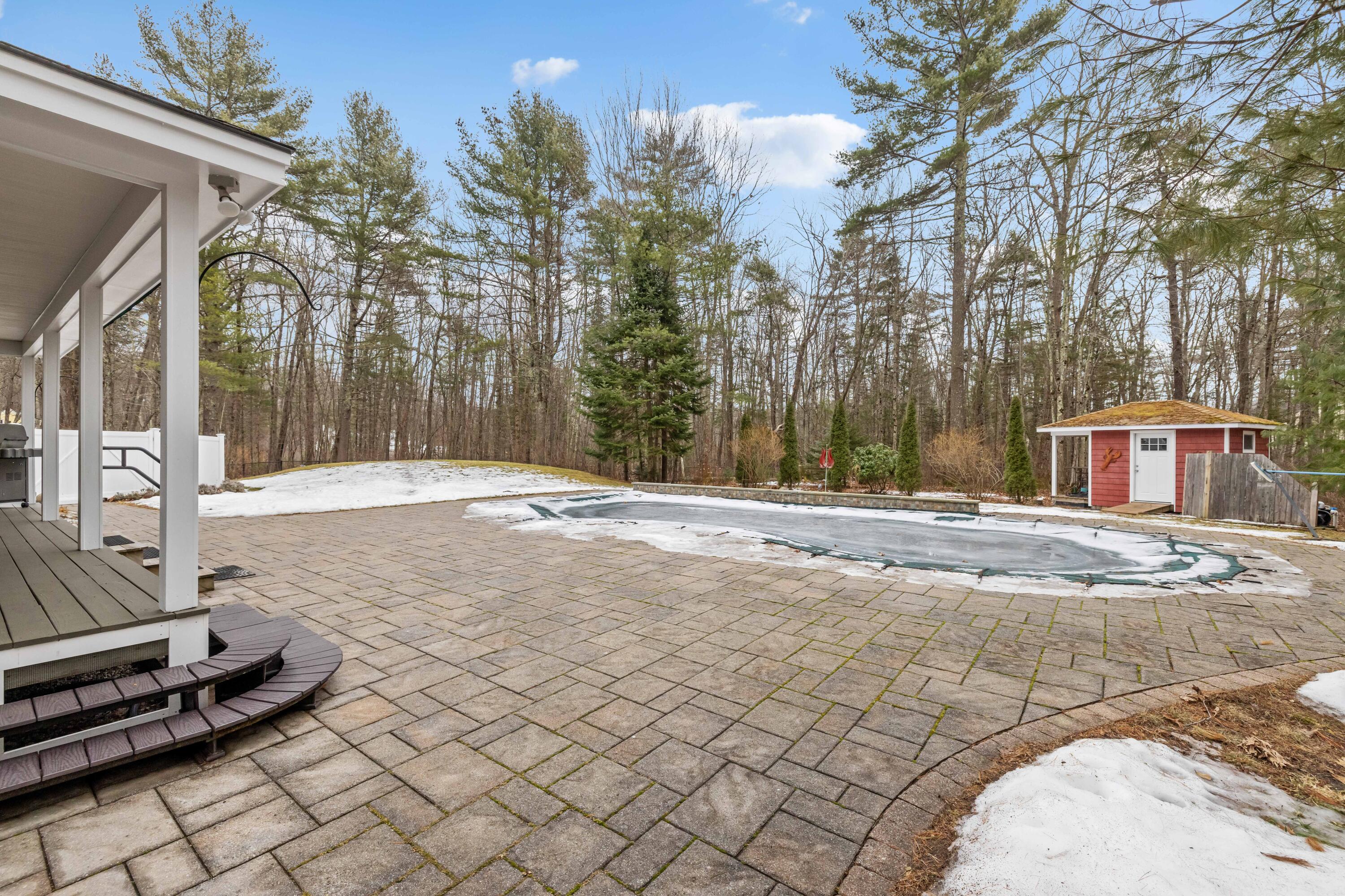 14 Lawrence Lane Kennebunk ME 04043