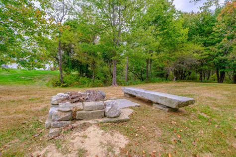 583 North Road Yarmouth ME 04096