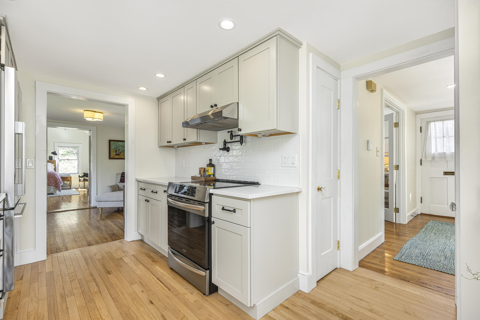 387 Mitchell Road Cape Elizabeth ME 04107