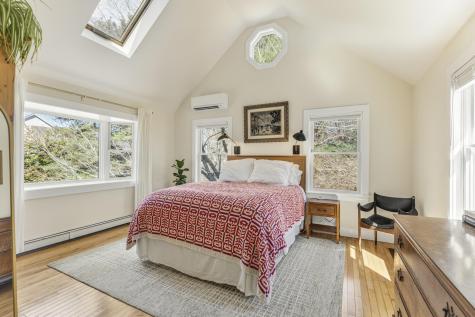 387 Mitchell Road Cape Elizabeth ME 04107