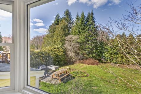 387 Mitchell Road Cape Elizabeth ME 04107