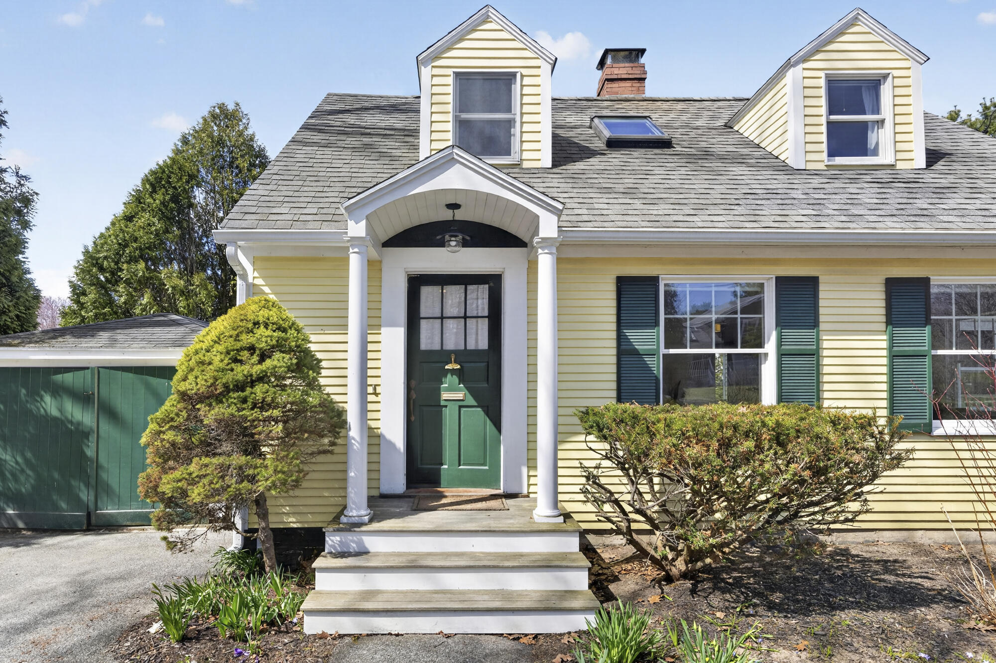 387 Mitchell Road Cape Elizabeth ME 04107