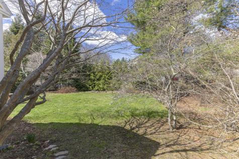 387 Mitchell Road Cape Elizabeth ME 04107