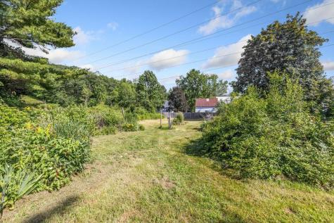 20 River Road Buxton ME 04093