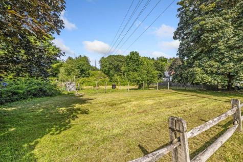 20 River Road Buxton ME 04093