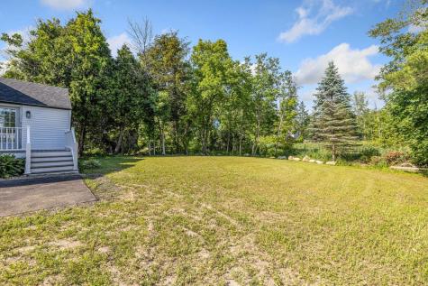 20 River Road Buxton ME 04093