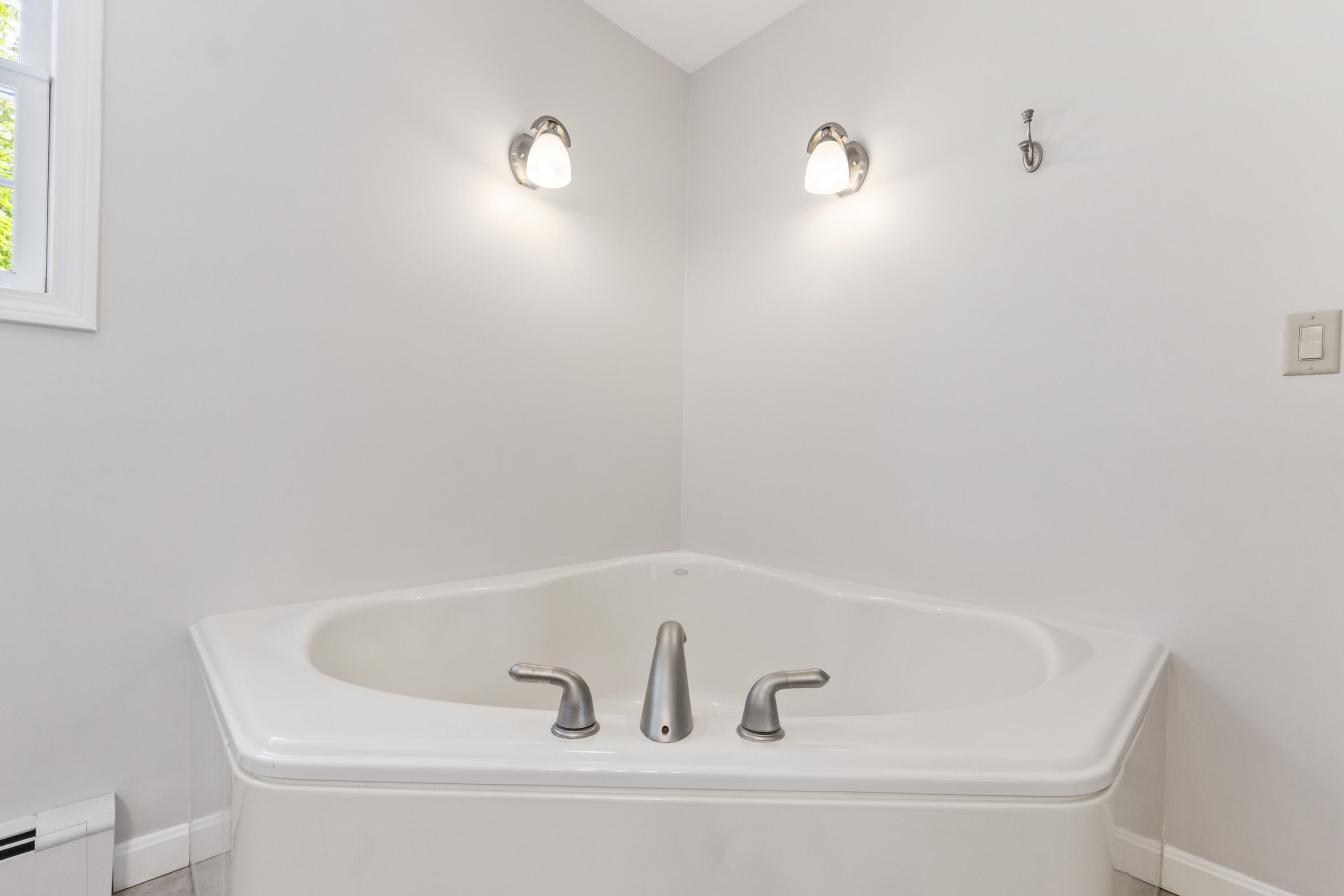 9 Tyrawley Road Farmingdale ME 04344