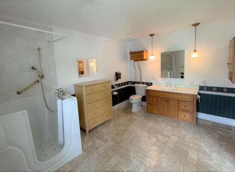 66 Pond Road Lewiston ME 04240