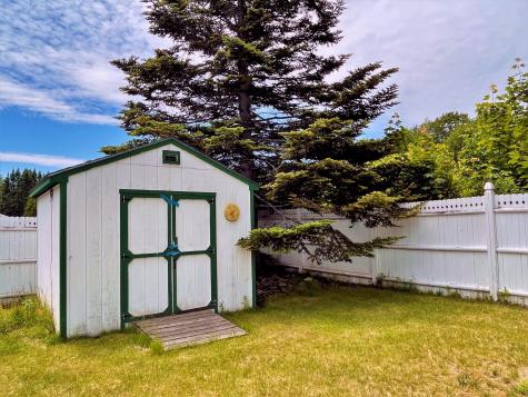 66 Pond Road Lewiston ME 04240