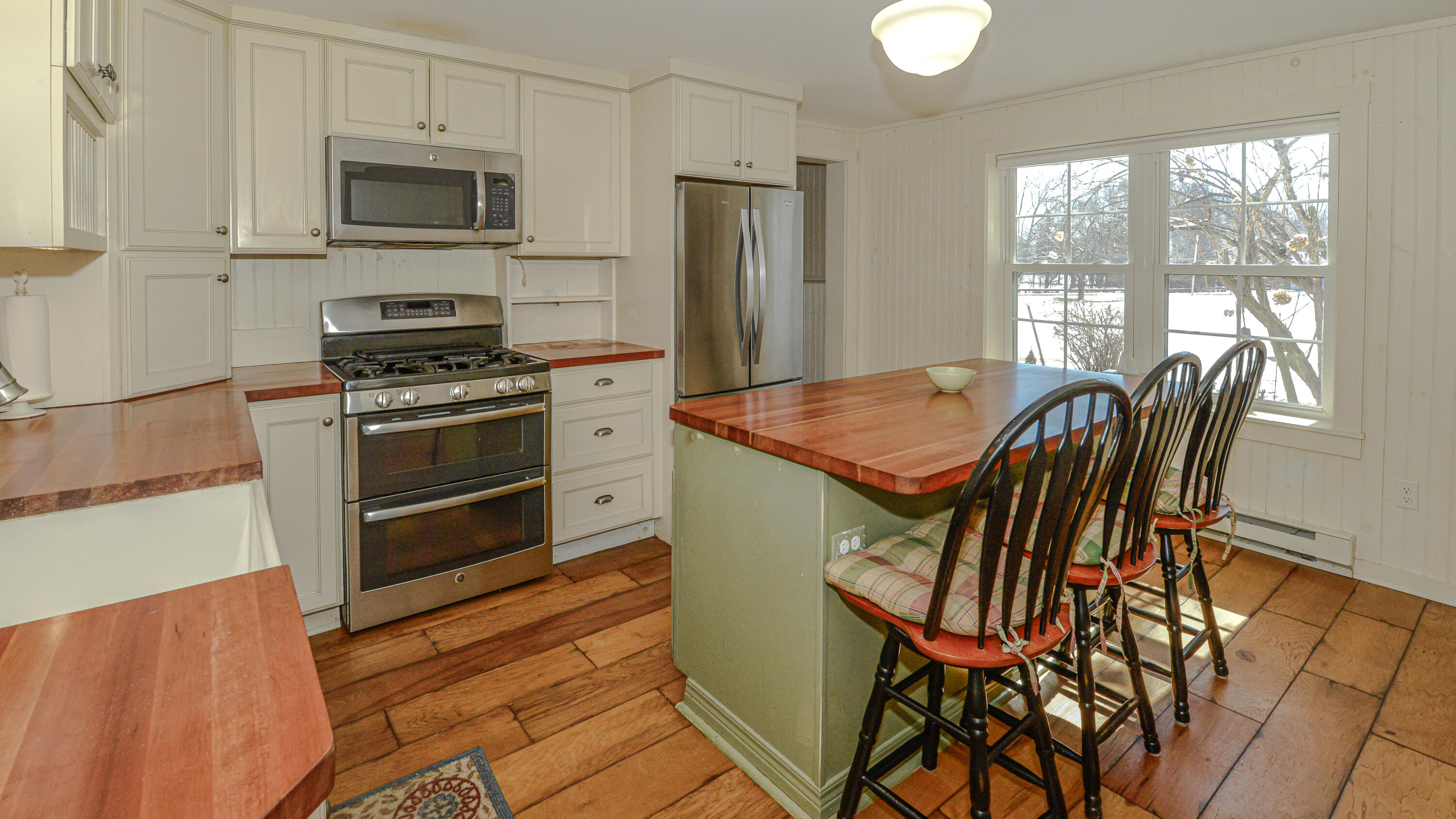 16 Valley Road Waterford ME 04088