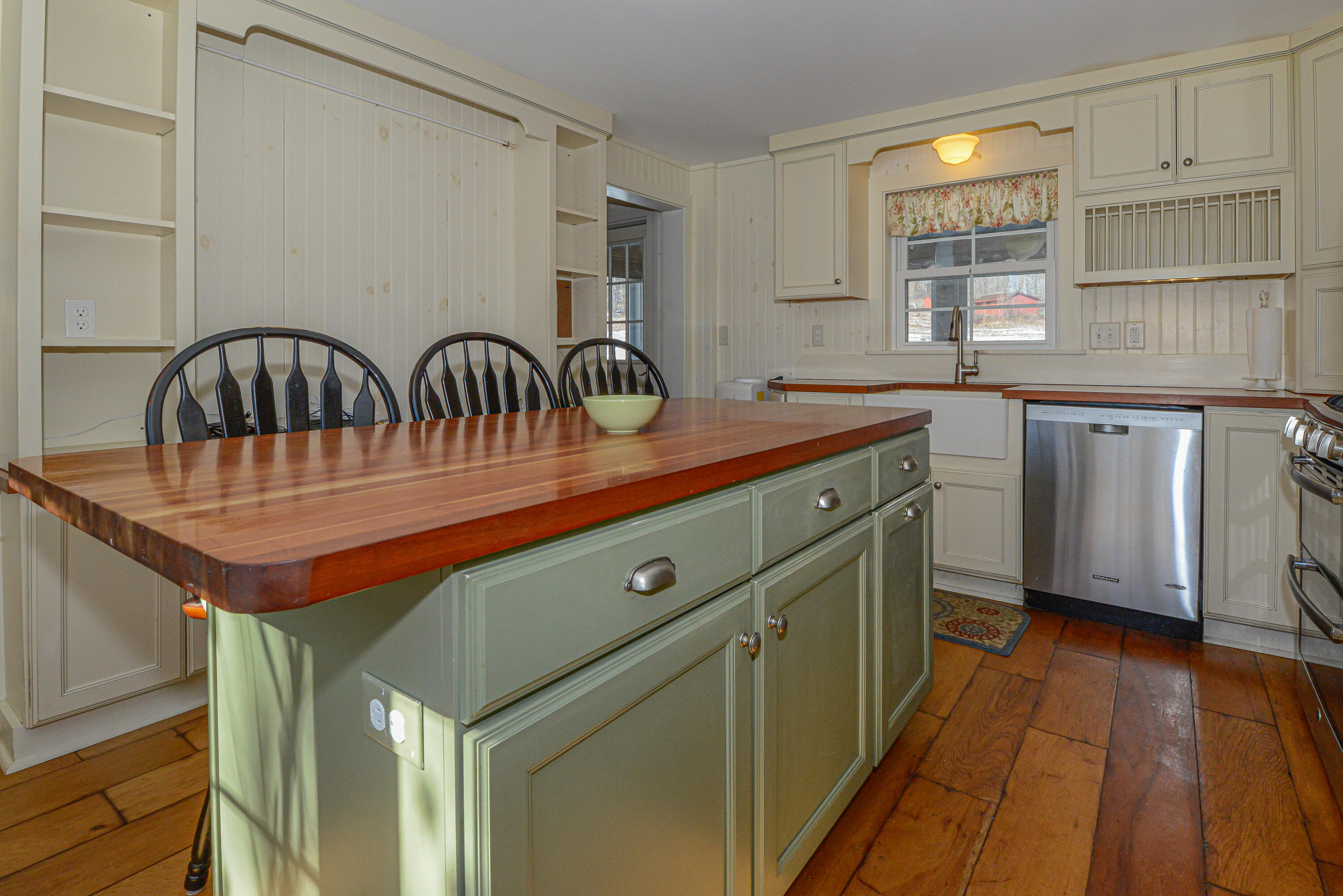 16 Valley Road Waterford ME 04088