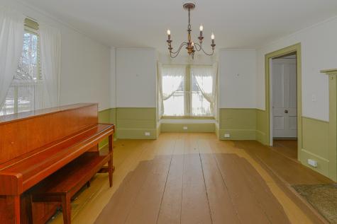 16 Valley Road Waterford ME 04088