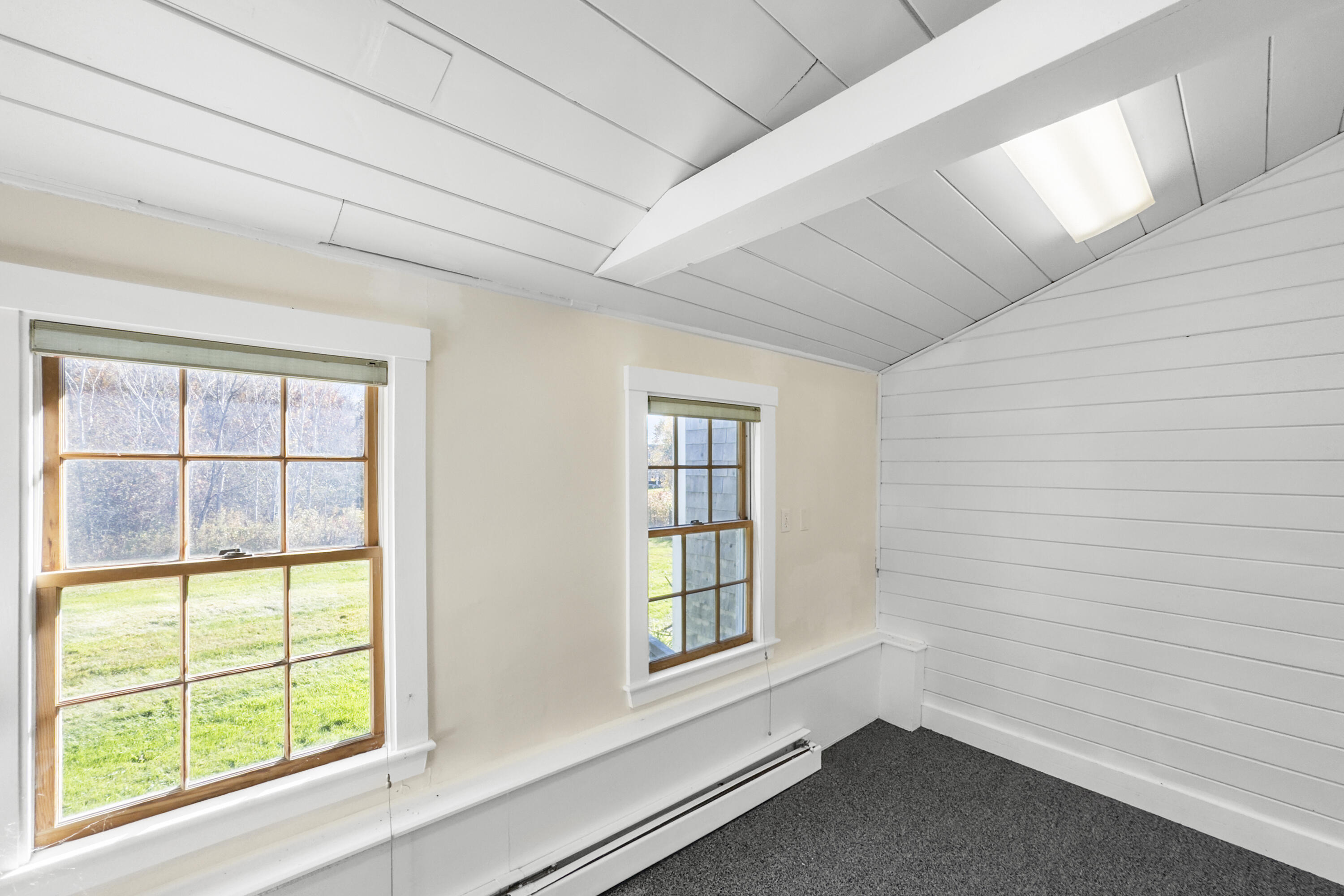 2561 Atlantic Highway Lincolnville ME 04849