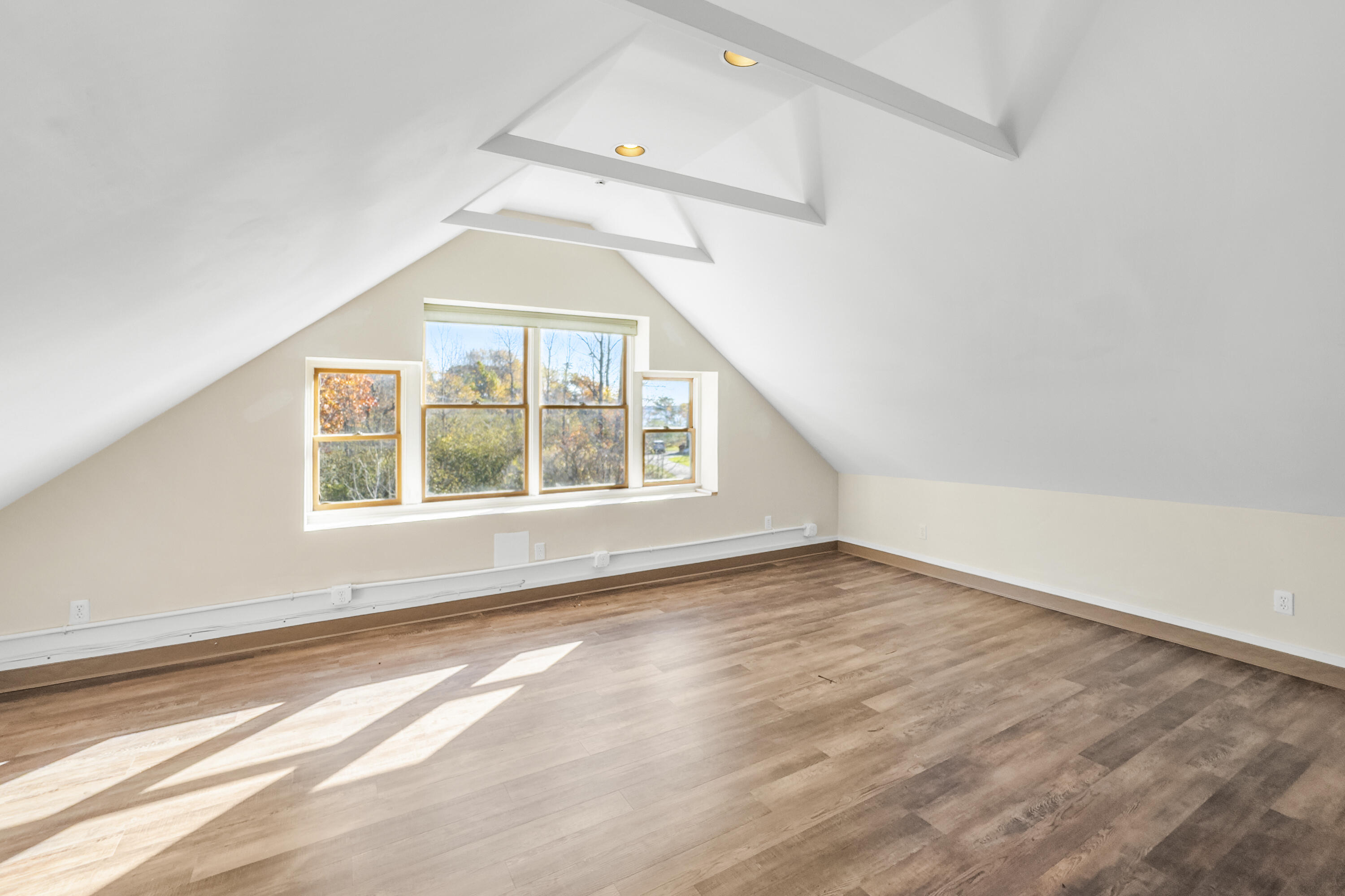 2561 Atlantic Highway Lincolnville ME 04849