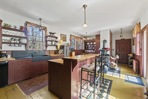 88 Bath Road Wiscasset ME 04578