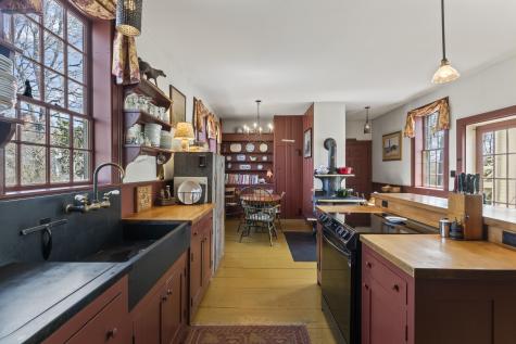 88 Bath Road Wiscasset ME 04578